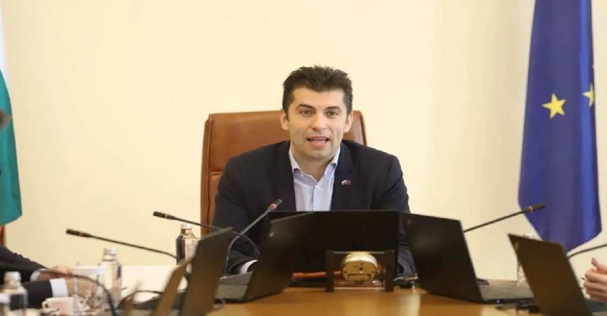 Кирил Петков